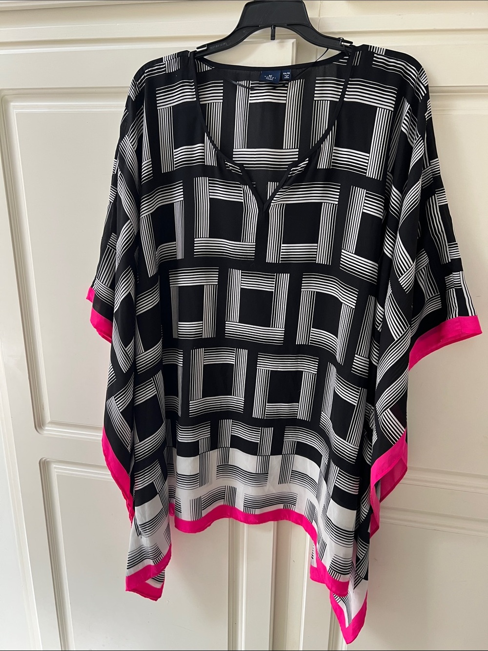 Kaari Blue Black & White Geometric Poncho Top with Pink Trim